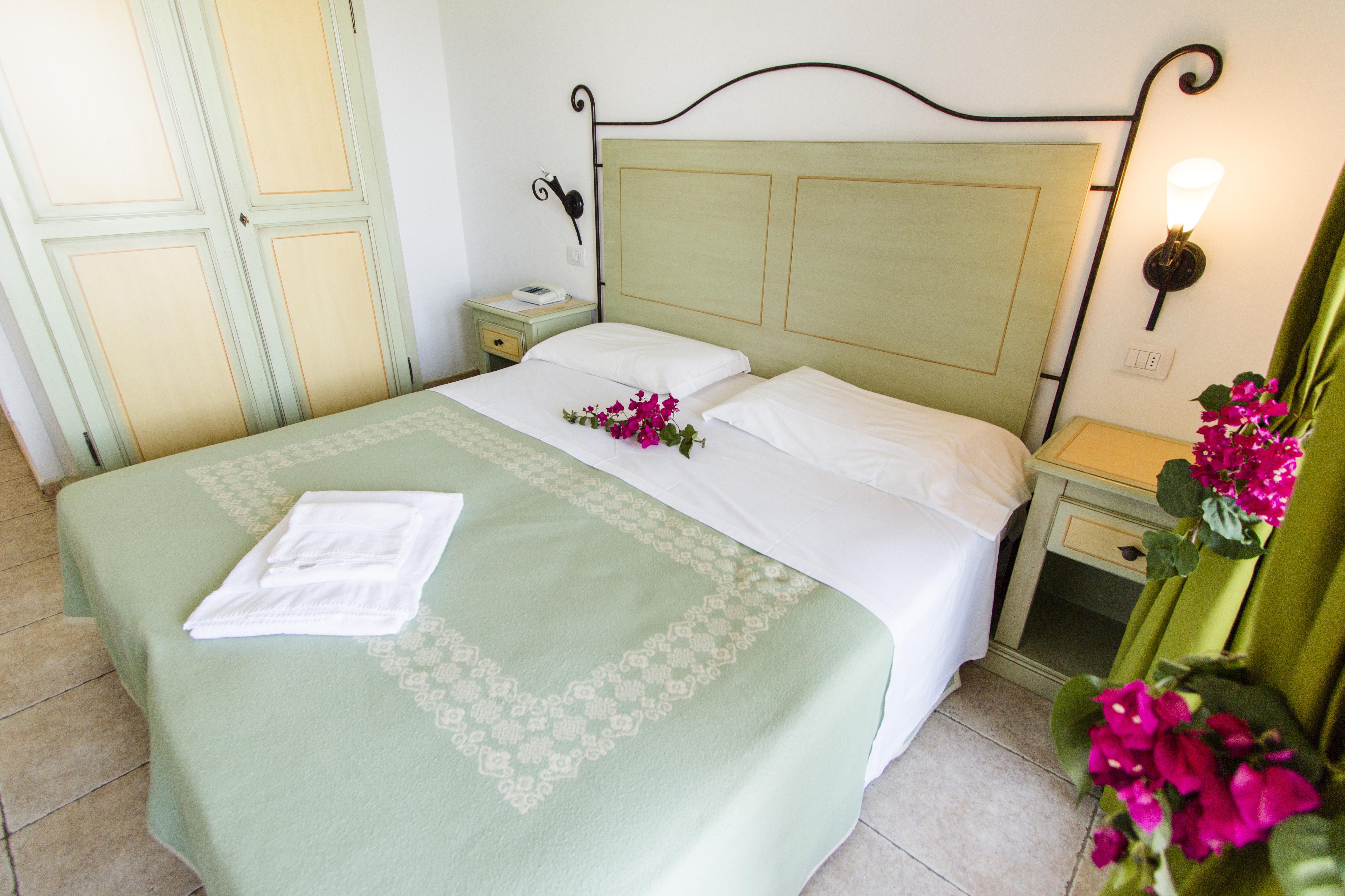 Hotel Li Graniti Baja Sardinia Eksteriør billede