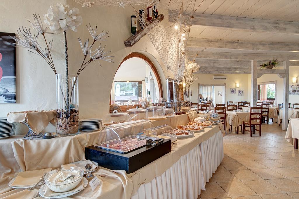 Hotel Li Graniti Baja Sardinia Eksteriør billede