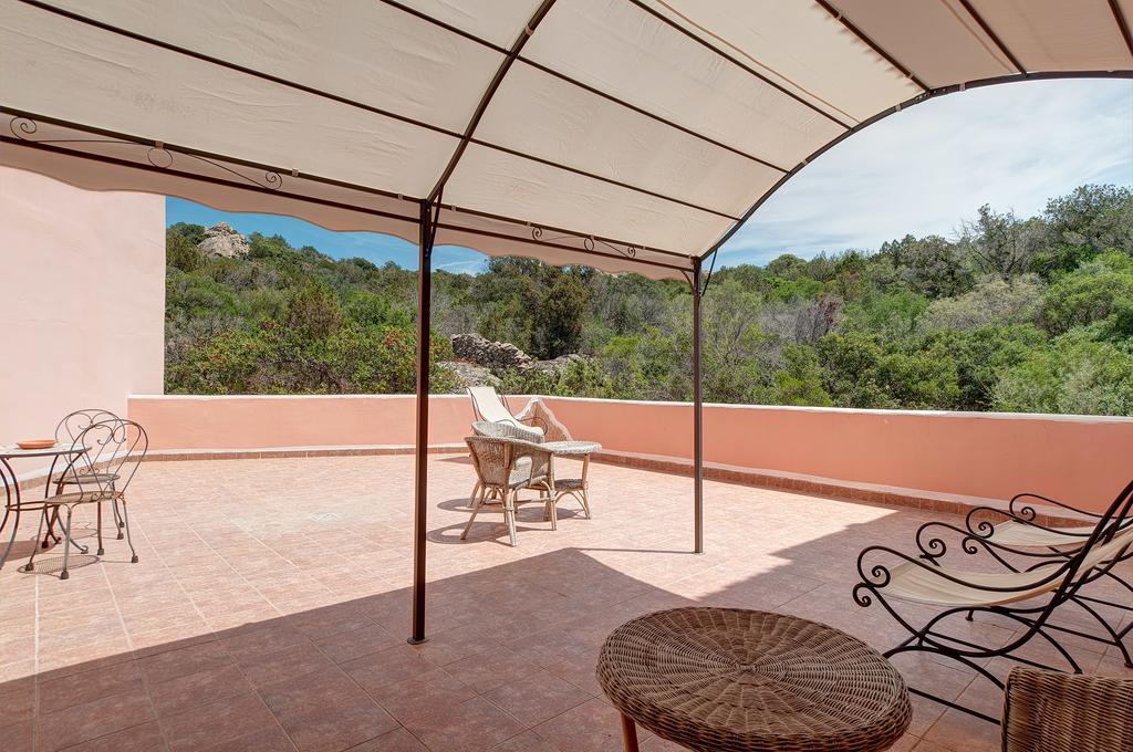 Hotel Li Graniti Baja Sardinia Eksteriør billede