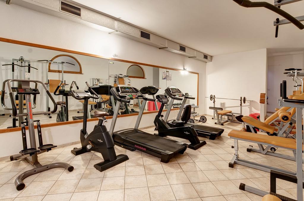 Hotel Li Graniti Baja Sardinia Eksteriør billede