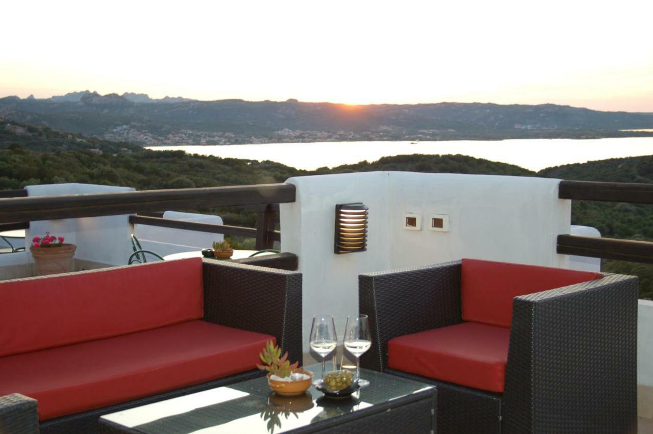 Hotel Li Graniti Baja Sardinia Eksteriør billede