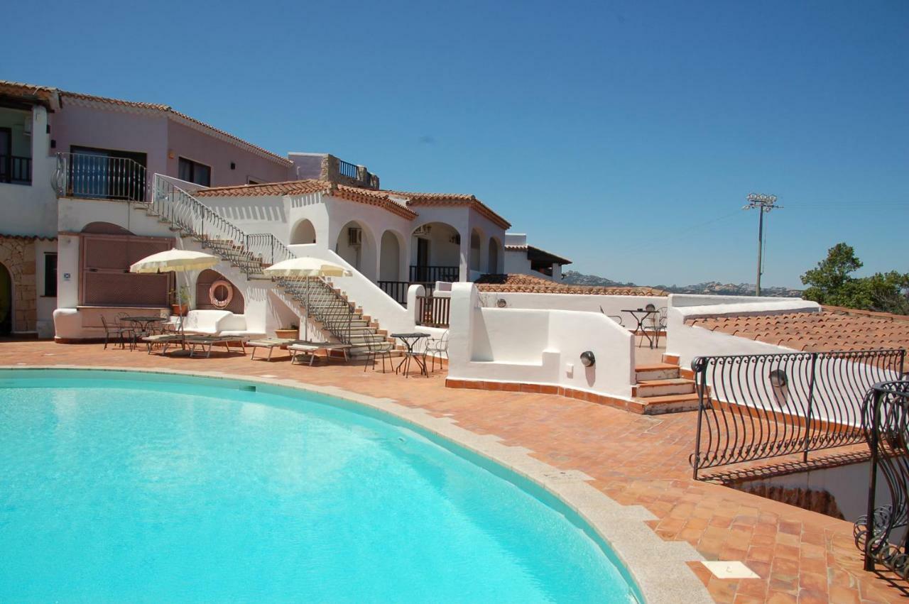 Hotel Li Graniti Baja Sardinia Eksteriør billede